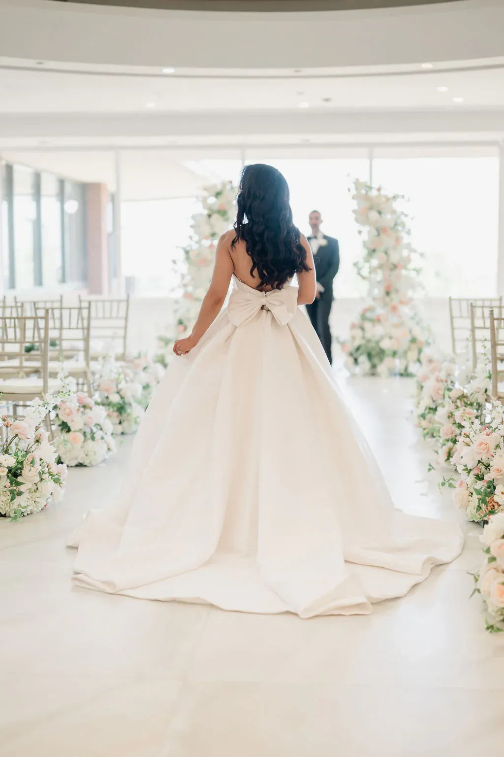Pearl Blush Aisle Flowers