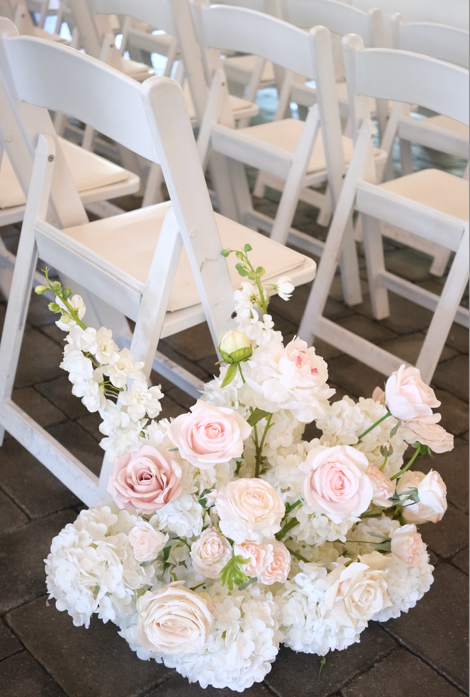 Pearl Blush Aisle Flowers
