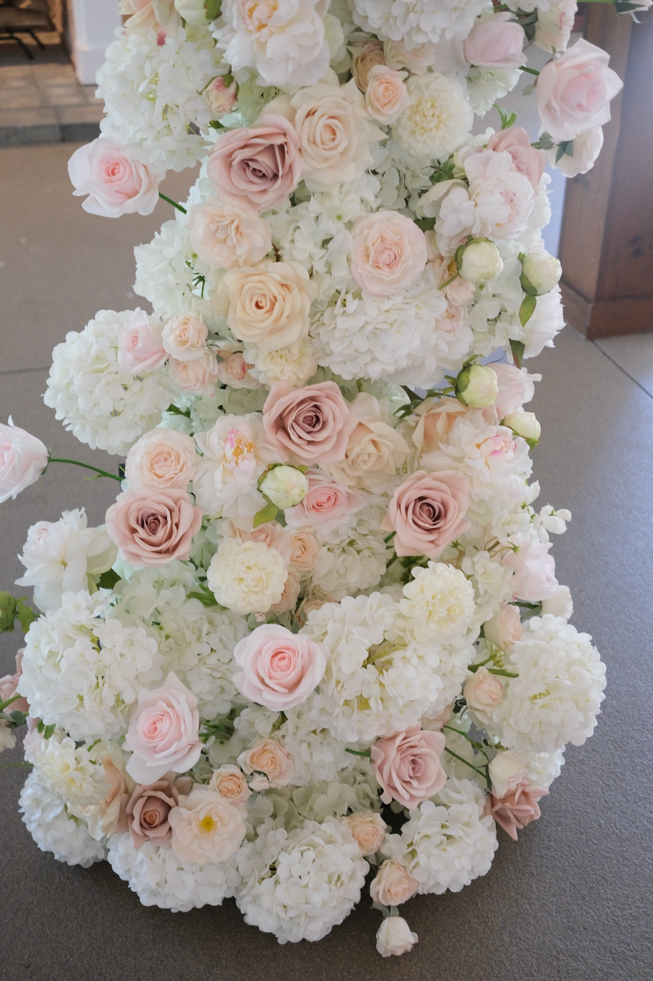 Pearl Blush Pillars